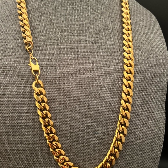 Cuban link chain for Men stainless steel necklace - Picture 5 of 5